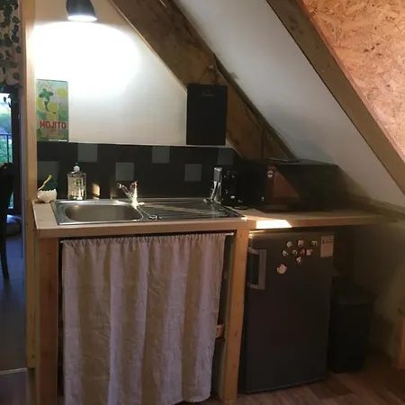 Chez Fred Avec Vue Sur Le Chateau Angles-sur-lʼAnglin Exterior foto
